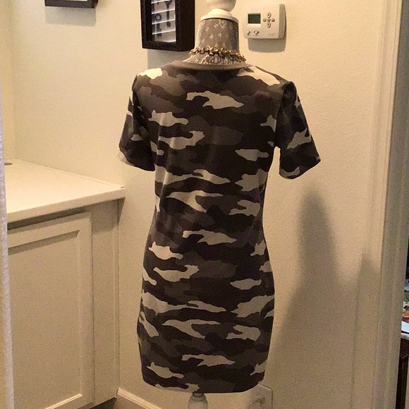 H&M Divided T-shirt Dress size 12 - Picture 3 of 6